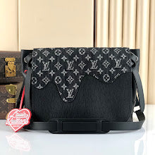 Designer Iconic Shoulder Bag - Luxury Women's Premium Fashion - NM4820