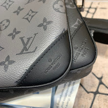 Luxury Monogram Shoulder Bag - Women's Elegant Designer Fashion - NM5016