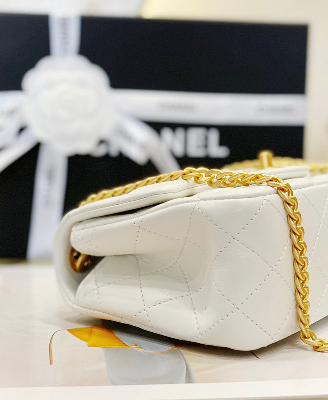  compact purse view 9