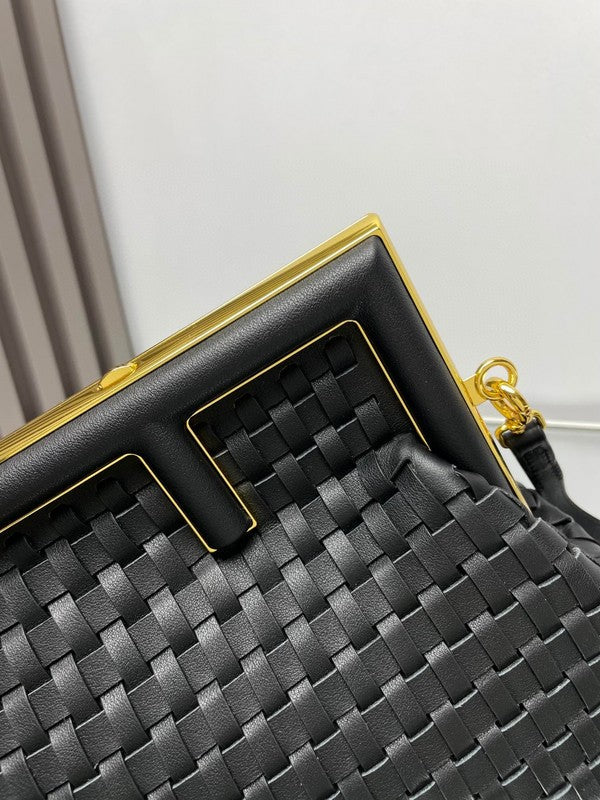 Ziva's Charm handbag – interior view (24cm*9cm*18cm)