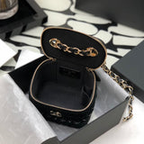  women's handbag, versatile design, view 3
