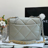  spacious purse view 10