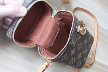 Designer Heritage Top Handle Bag - Premium Luxury Women's Fashion - NM4197
