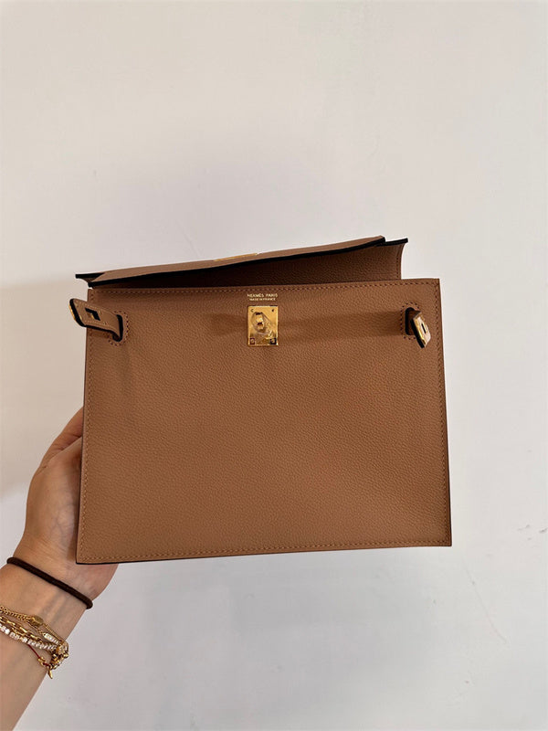  Sleek structured bag front view 7