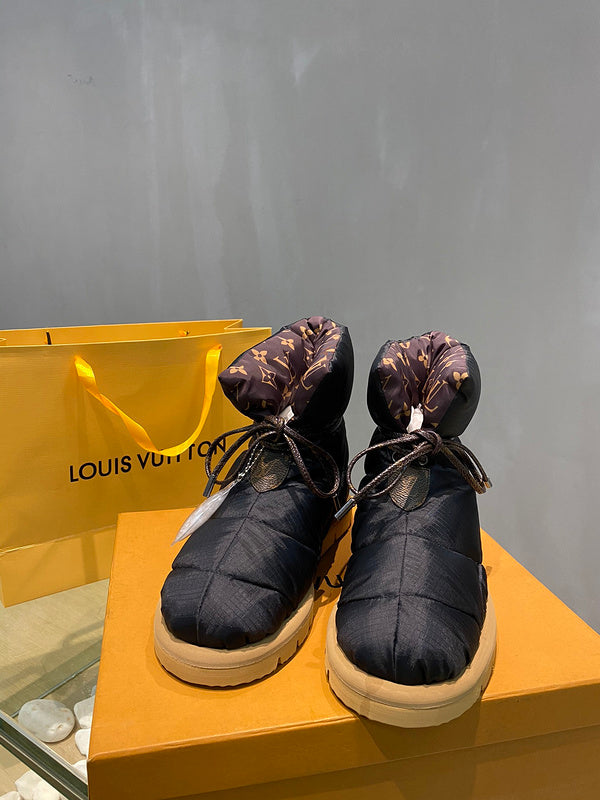 Louis Vuitton shoes Style 192 - close-up of bold signature style