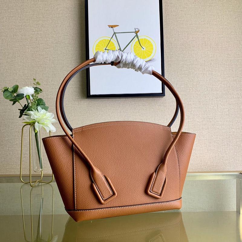 Sleek Vegan Leather Handbag - Premium Craftsmanship Detailing | Women's Premium Handbag #1743 - texture close-up (image 9) of designer-inspired handbag