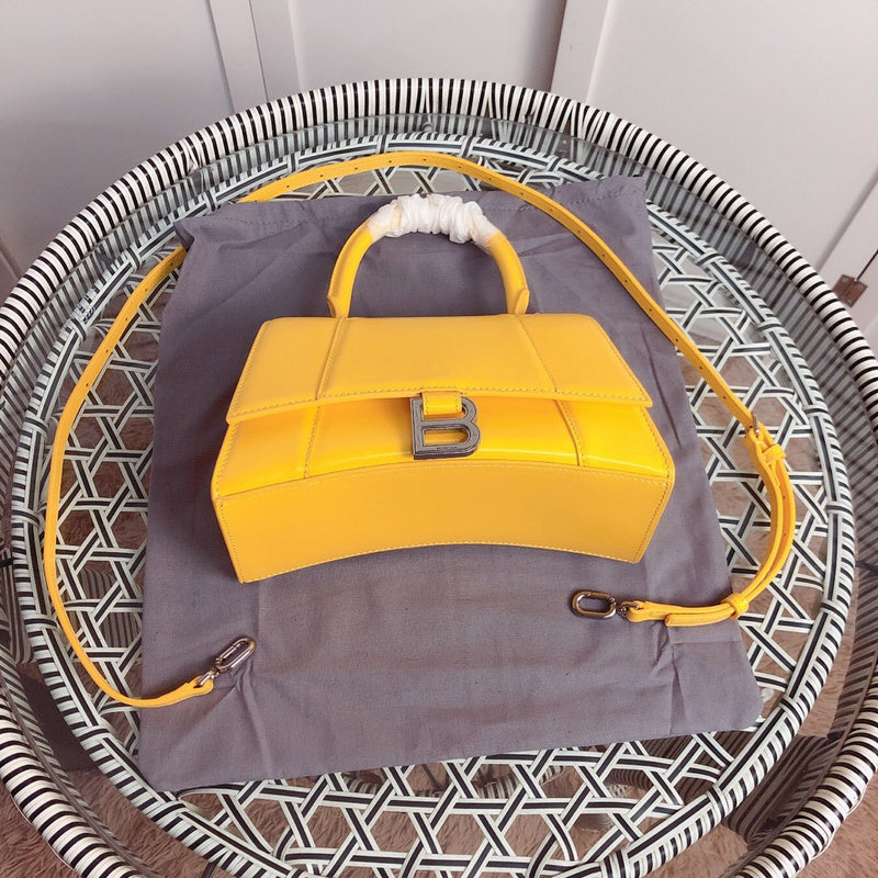 Back view of everyday-luxe statement women's handbag – women's premium purse