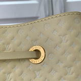  handbag close-up of hardware and finish 11