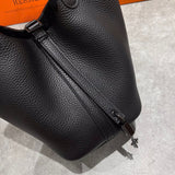 Streamlined handbag styled for everyday wear