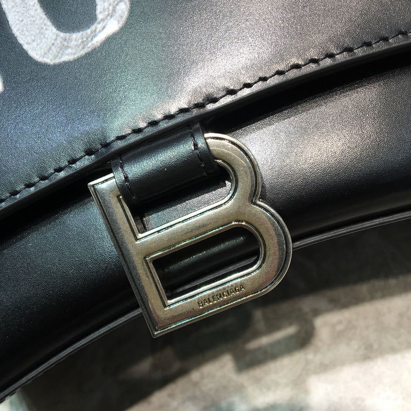 Bold Vegan Leather Handbag - Modern Structured Build | Women's Everyday Carry Handbag #607 - texture close-up (image 9) of designer-inspired handbag