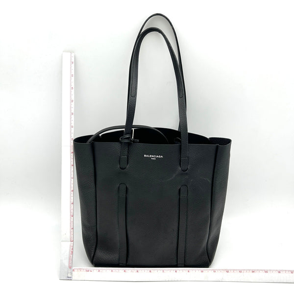 Balenciaga Everyday Tote M - Black Totes, Handbags | Premium Leather Tote