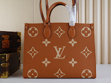 Luxury Structured Shoulder Bag - Women's Premium Designer Fashion - NM4992