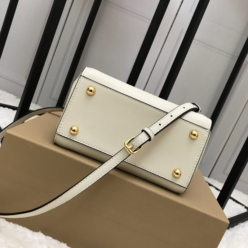 Ziva's Charm handbag – back view (one versatile size)