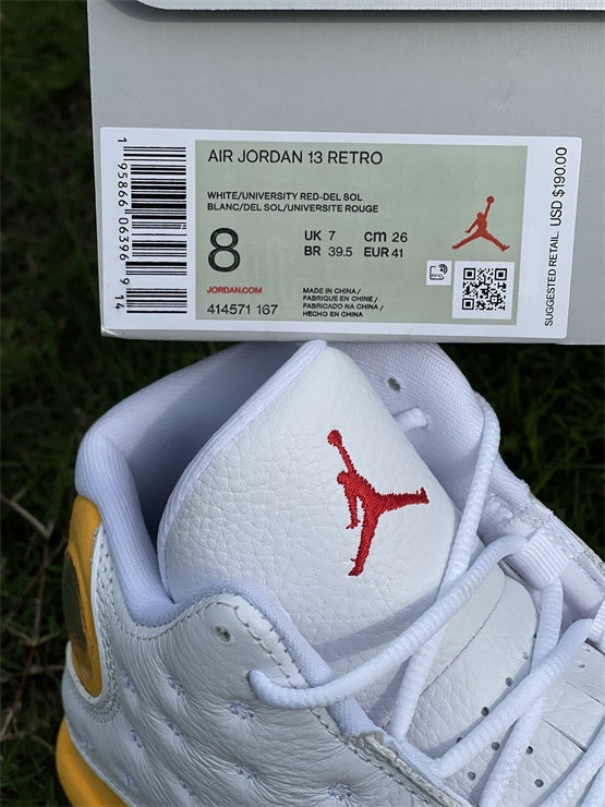 Nike Men's & Women's Designer Low-Top Shoes — Style 233 detail view