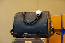 Premium Signature Crossbody - Chic Women's Luxury Designer Bag - NM5266