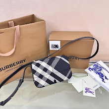 Premium Women's Shoulder Bag - Designer Luxury Fashion Accessory - NM5581