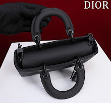 Chic Women's Crossbody Handbag - Luxury Premium Designer Style - NM7429