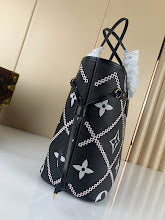 Designer Iconic Shoulder Bag - Luxury Women's Premium Fashion - NM4781