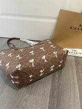 New Premium Women's Shoulder Bag - Designer Luxury Fashion Accessory - NM6280
