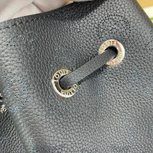Chic Women's Crossbody Handbag - Luxury Premium Designer Style - NM4206