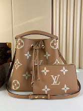 Luxury Iconic Crossbody Bag - Women's Elegant Designer Fashion - NM5030