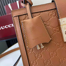 Chic Designer Crossbody Purse - Premium Luxury Women's Style - NM3833