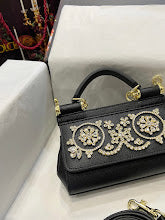 Luxury Signature Top Handle Bag - Elegant Women's Designer Handbag - NM6872