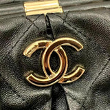 Zivas Charm Contemporary Flair Fashion Handbag (Structured Everyday Essential) – Close-Up Detail