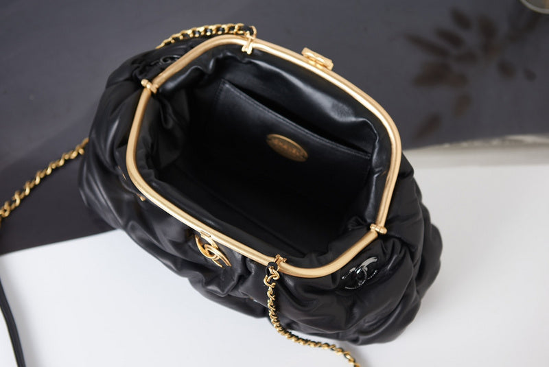 handbag, spacious everyday style, image 2