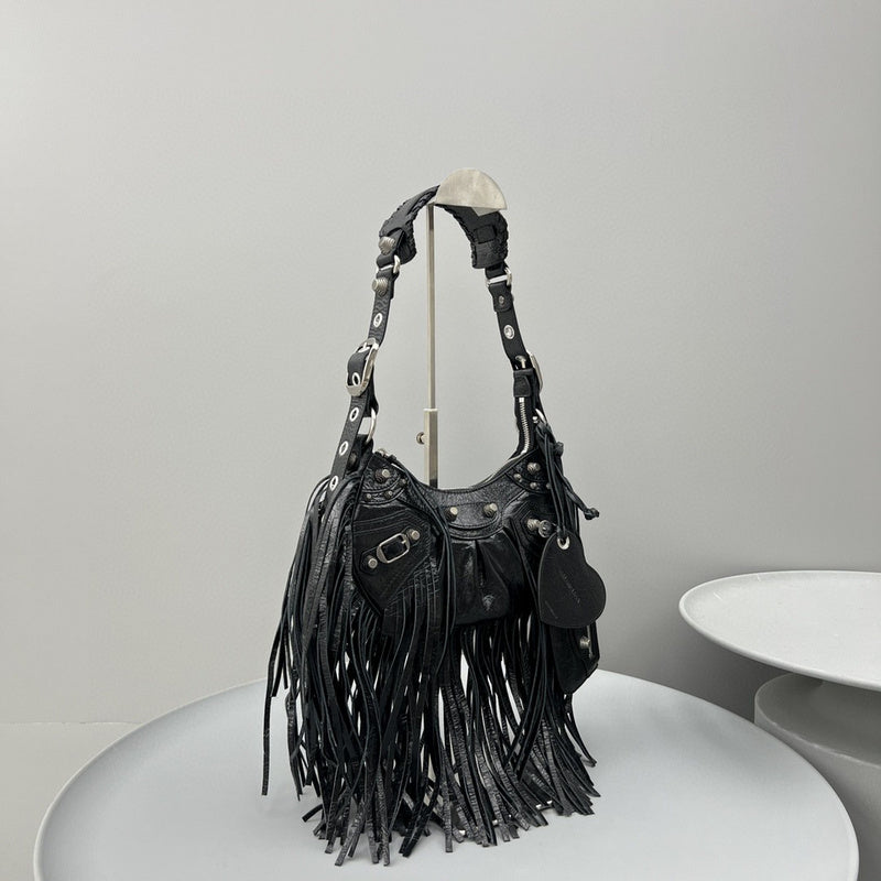 Zivas Charm Everyday Sophistication Statement Handbag (Structured Everyday Essential) – Lifestyle Shot