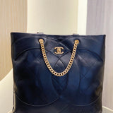  handbag, spacious everyday style, image 1