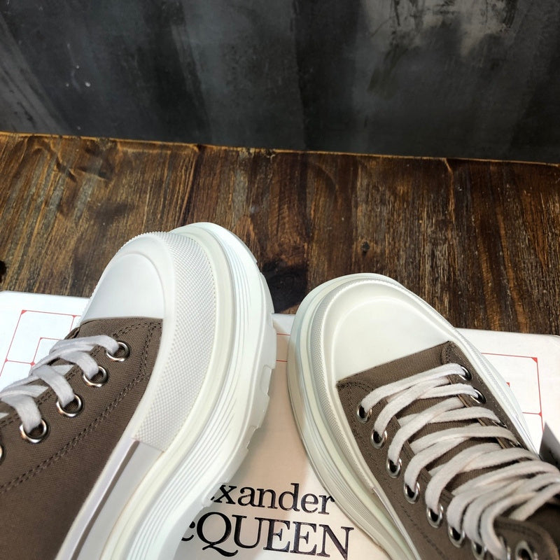 Alexander McQueen shoes Style 264 - angled studio shot