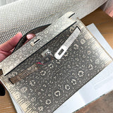  statement shopper bag styled with outfit