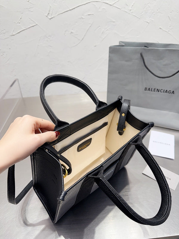 Ziva's Charm handbag – lifestyle view (one versatile size)