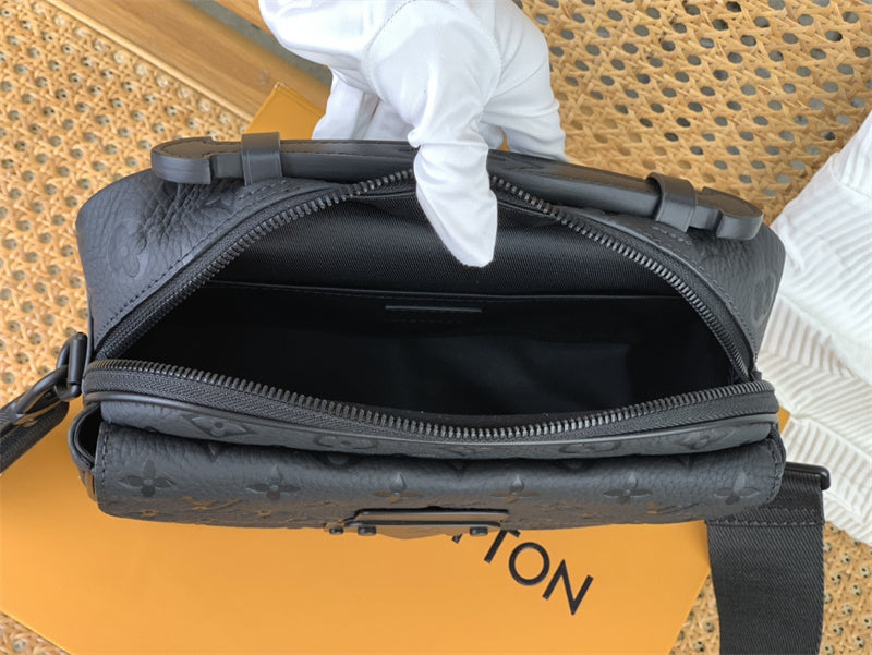  Smart everyday bag carried on shoulder 34