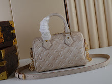 Premium Signature Shoulder Bag - Chic Women's Luxury Designer - NM4731