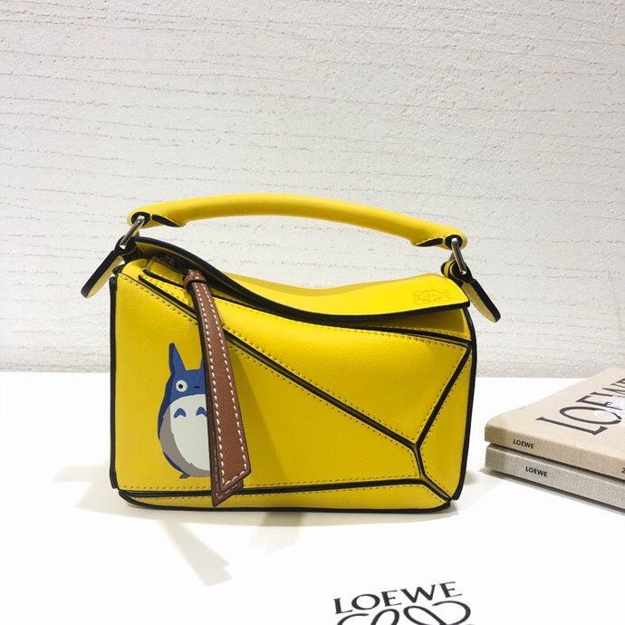 Ziva's Charm handbag – side angle view (18cm*11cm*7.5cm)