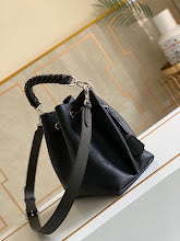 Designer Iconic Tote Handbag - Premium Luxury Women's Fashion - NM4195