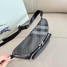 Luxury Monogram Shoulder Bag - Women's Elegant Designer Fashion - NM5502