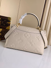 Premium Leather Crossbody Bag - Elegant Women's Designer Handbag - NM4777