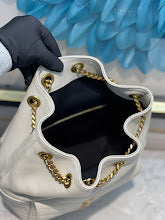 Chic Women's Designer Tote - Luxury Premium Handbag Style - NM3266