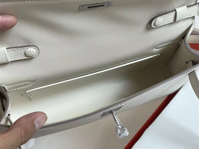  refined everyday bag detail view showing craftsmanship