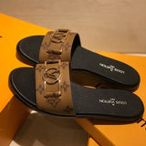 Side profile view of Louis Vuitton luxury piece style No.079