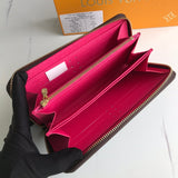 Close-up detail of signature structured women's handbag – women's everyday handbag