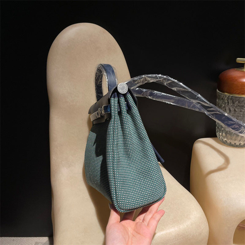  everyday bag interior and compartment view 9