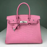 Streamlined handbag styled for everyday wear