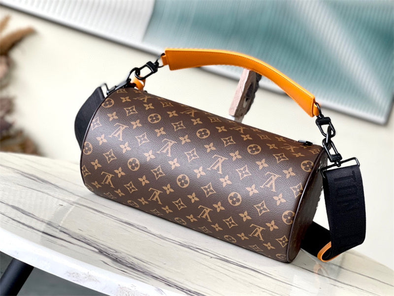  Clean-Lined structured bag carried on shoulder