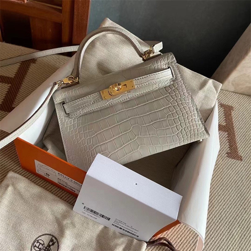 Tailored bag women's premium everyday handbag