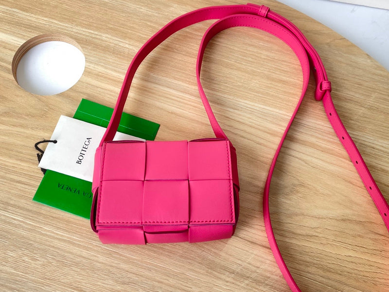 Contemporary Premium PU Leather Handbag - Sleek Minimalist Lines | Women's Luxury Handbag #1664 - front view (image 1) of designer-inspired handbag