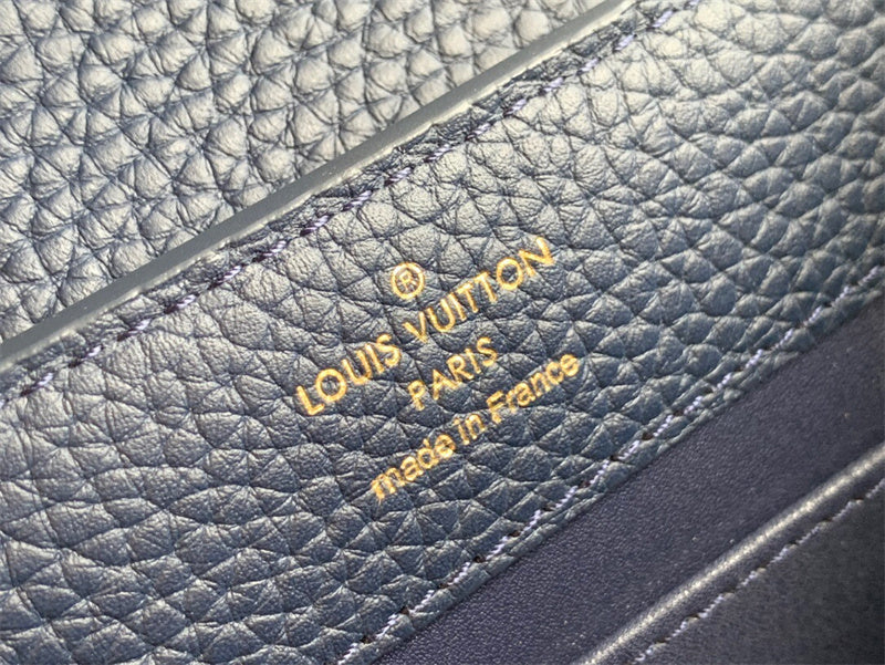  carryall bag interior and compartment view 9